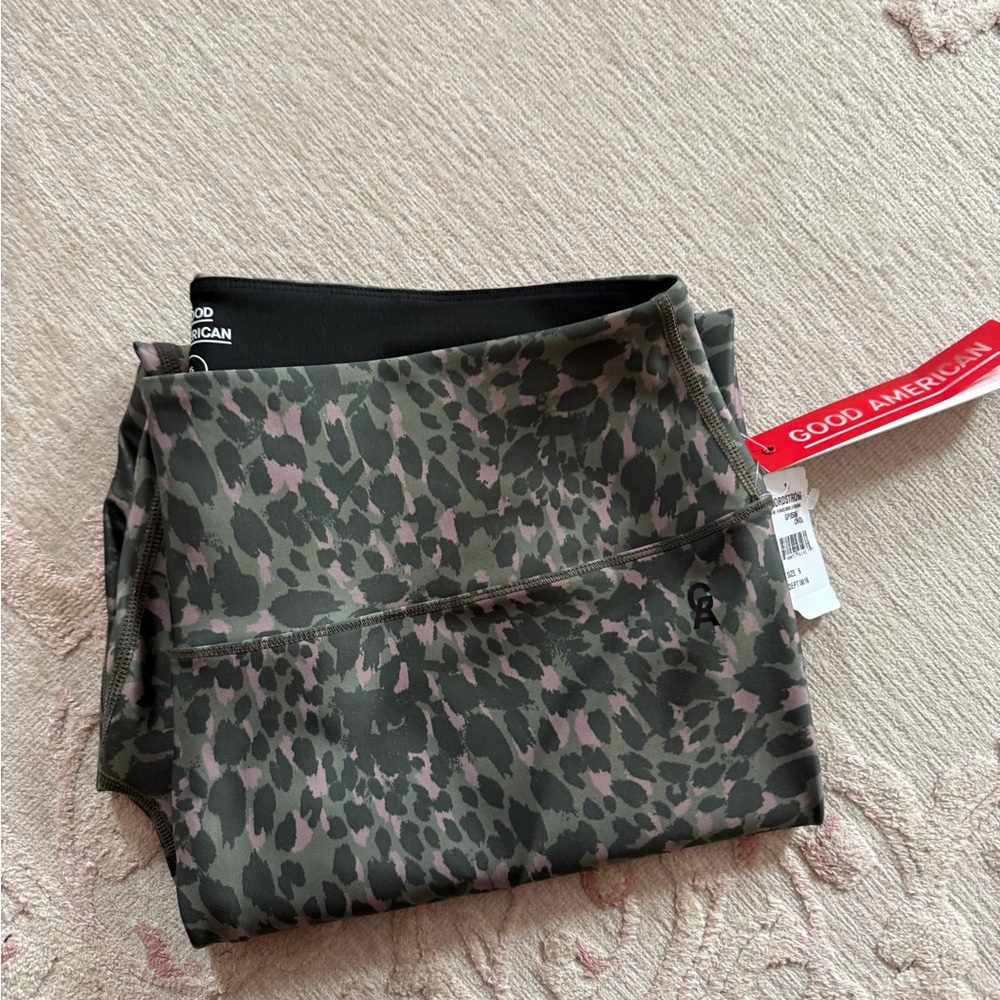 Good American Camouflage Leggings